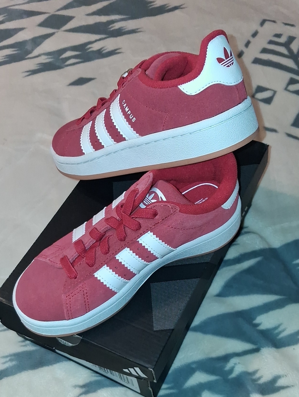 Adidas Campus OOs C Youth Red Suede Sneakers with White Stripes. Size 1Y New In